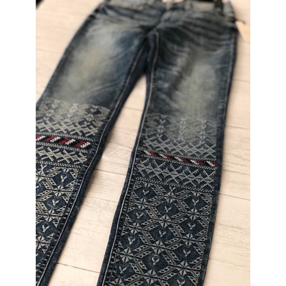 Miss Me Vintage Jeans - Picture 11 of 13